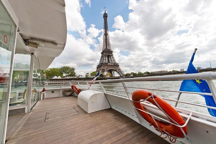 Batobus Hop-On Hop-Off Kreuzfahrt & Audiotour in Paris — Foto 5