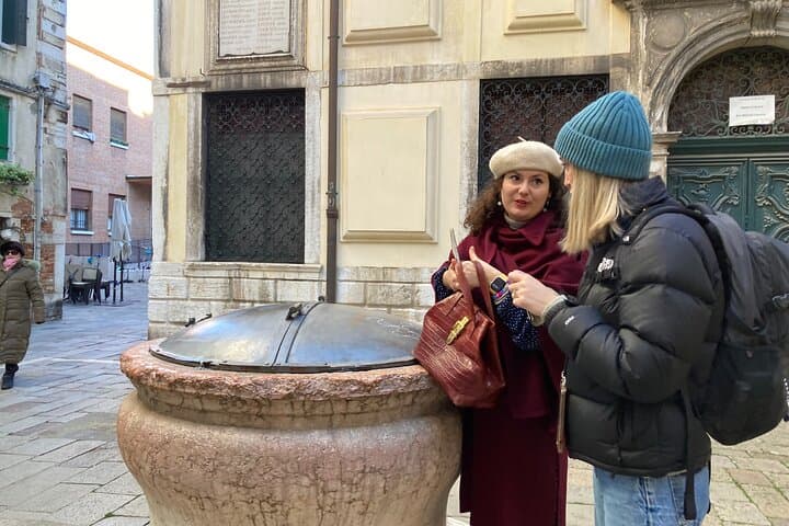 Tour delle Leggende di Venezia: Fantasmi, Crimini, Storie Oscure & Spritz — foto 3