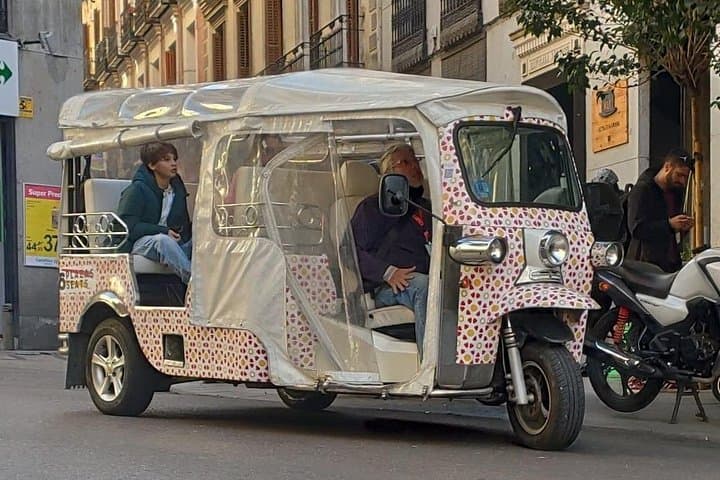 Madrid Sightseeing Tuk Tuk Tours — Foto 5