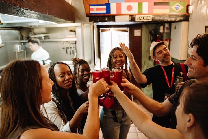 Madrid Tapas & Taverns Kleingruppen-Food- und Geschichtstour