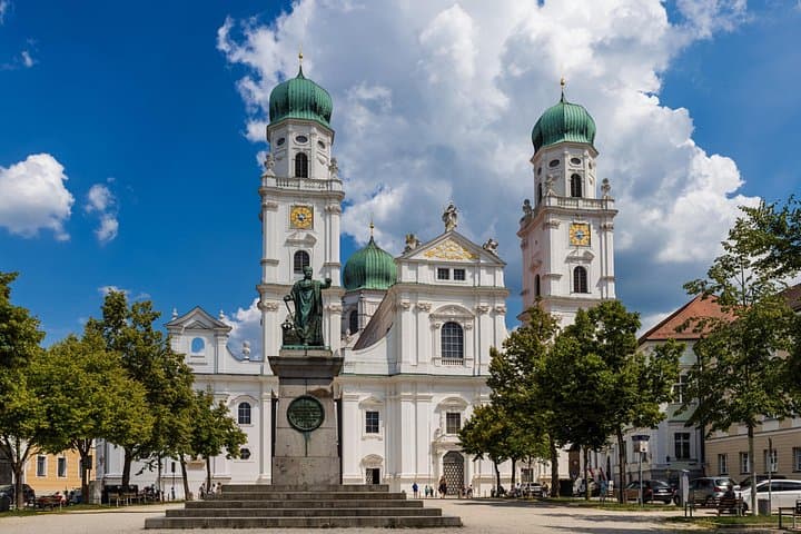 Privater Transfer von München nach Passau mit Sightseeing-Stopp — Foto 2