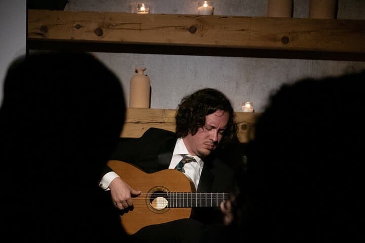 Flamenco- und Klassik-Gitarrenrezital in Spanien — Foto 5