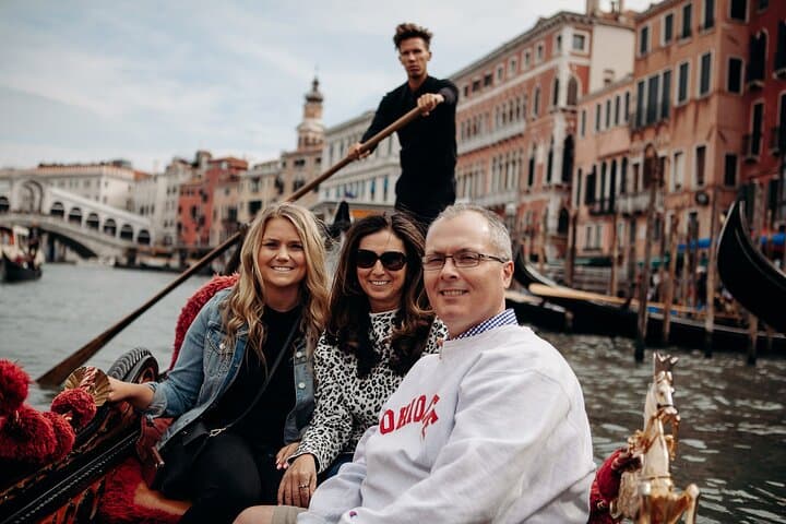 Venedig Tour: Skip-Line St. Markus & Gondelfahrt — Foto 3