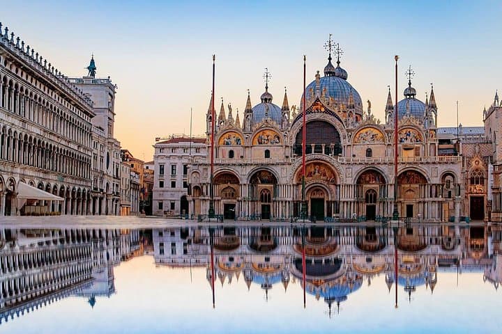 Tour Privado en Venecia: Basílica de San Marcos, Palacio Ducal y Paseo en Góndola