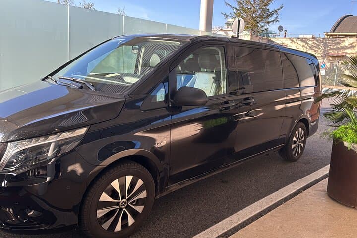 Transfer Privado desde el Aeropuerto de Fiumicino (FCO) a Roma