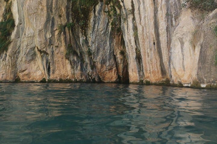 Escapada a Montanejos: Aguas Curativas y la Cascada de los Enamorados — foto 4