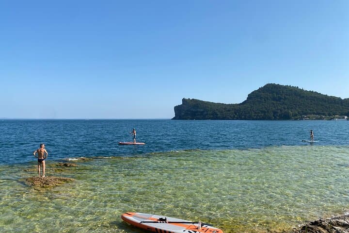 SUP-Abenteuer am Gardasee + 1 Nacht im Hotel in Bussolengo — Foto 2