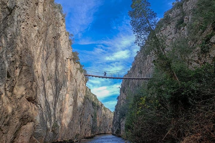 Excursión de Senderismo por los Puentes Colgantes y Tour por el Cañón del Turia desde Valencia