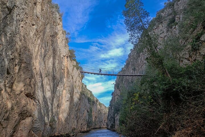 Escursione ai Ponti Sospesi di Chulilla e Tour del Canyon del Turia da Valencia
