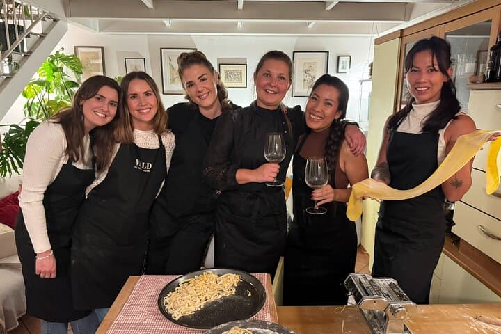 Mailand: Pasta Tiramisu Kochkurs im Zuhause eines Chefs — Foto 4