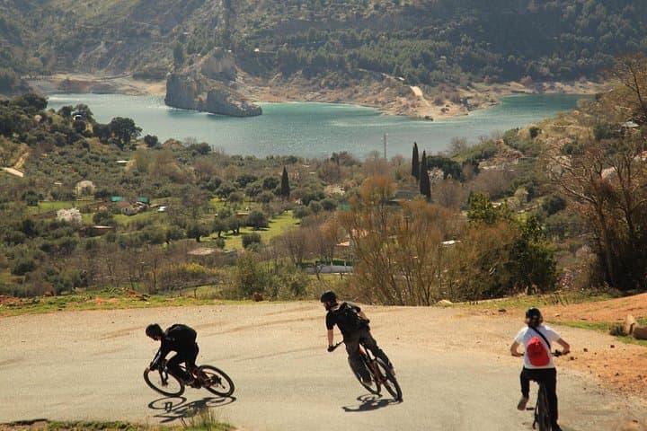 Granada: Tour in E-bike tra Natura, Fauna e Villaggi Autentici