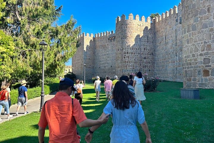 Toledo, Segovia und Ávila von Madrid mit Tickets und Mittagessen — Foto 3