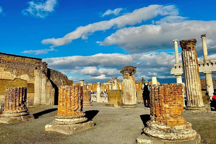 Pompeya, Herculano, Cata de Vinos y Almuerzo desde Nápoles — foto 3