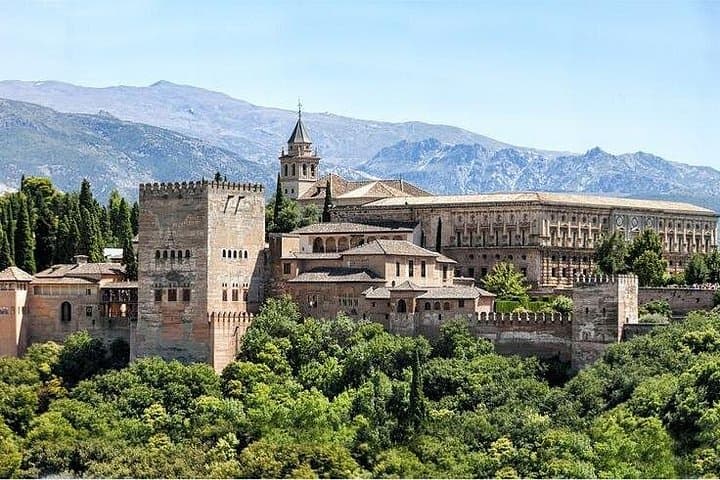 Excursión a la Alhambra de Granada desde Motril — foto 5