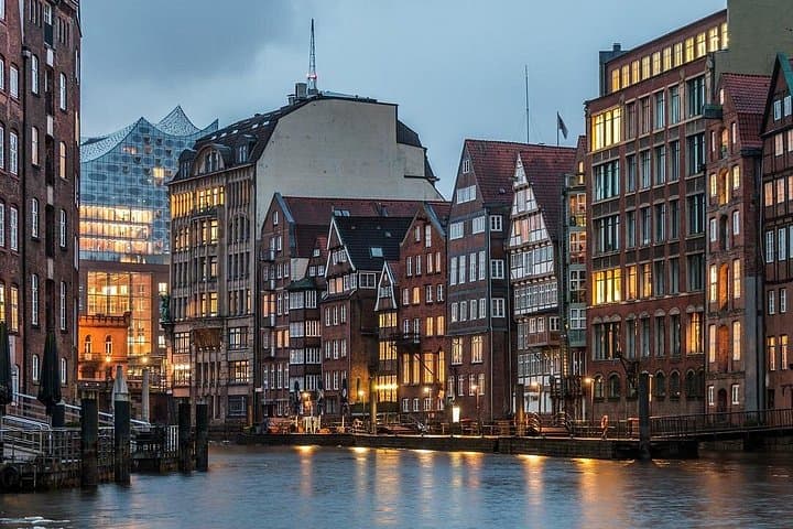 Das Beste aus Hamburg: Stadtrundfahrt Hop-On Hop-Off Linie G — Foto 3