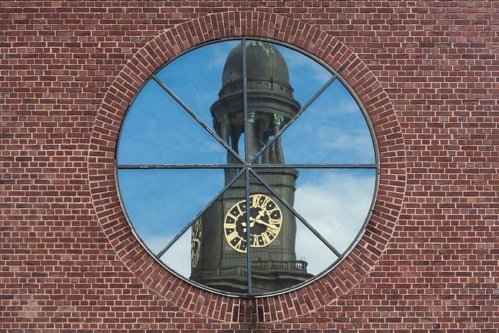 Das Beste aus Hamburg: Stadtrundfahrt Hop-On Hop-Off Linie G — Foto 4