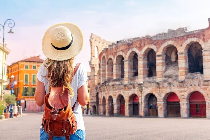 Tour privato guidato di 3 ore di Verona con visita all'Arena di Verona