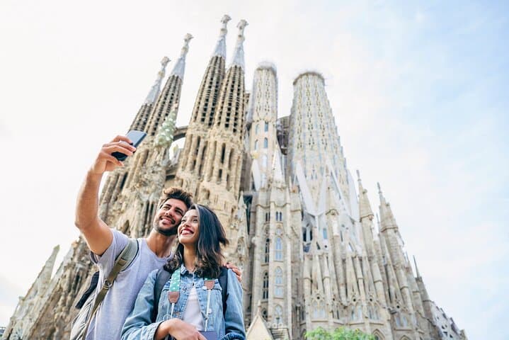 Tour Privado en Bicicleta y Entradas a la Sagrada Familia en Barcelona — foto 5