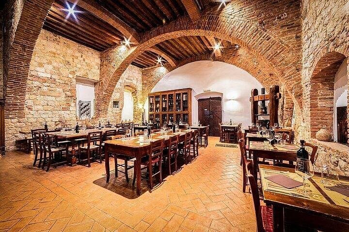 Da Roma: Tour della Toscana e di Montepulciano con Degustazione di Vini e Pranzo — foto 5