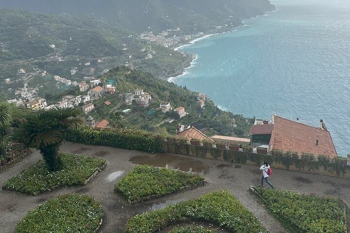 Privater Transfer von Ravello nach Neapel — Foto 4