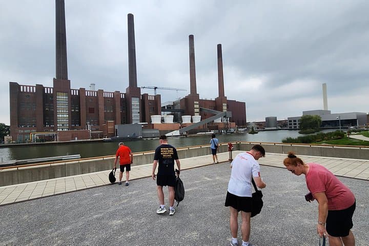 Ganztägige Volkswagen Autostadt, Autoturm und Fabrik von Berlin — Foto 3