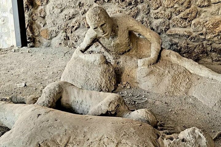 Visita a Pompei con trasferimento in autobus andata e ritorno da Napoli