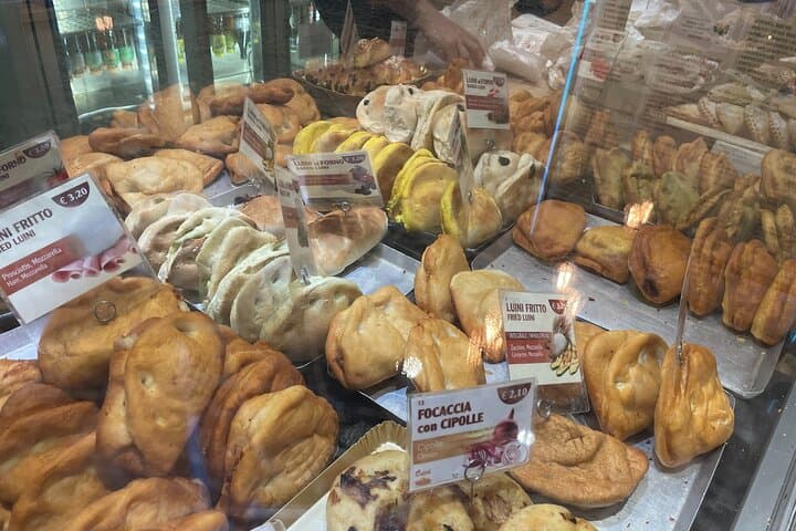 Visite historique de Milan et dégustation de street food avec vin — photo 3