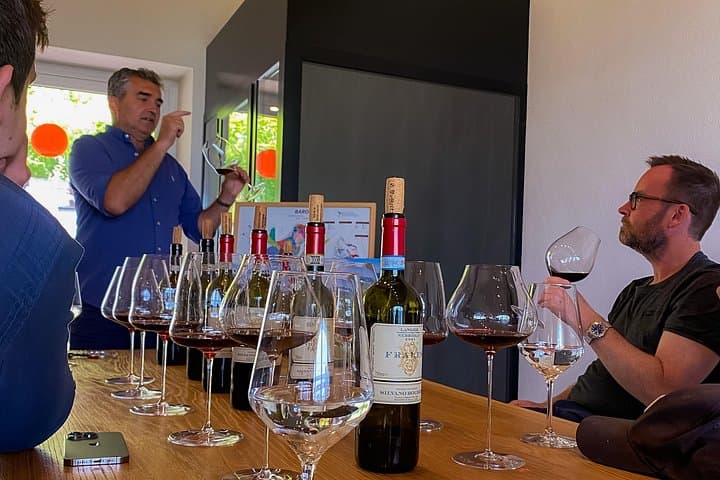 Tour privado: descubre los vinos de Langhe con un sommelier experto — foto 2
