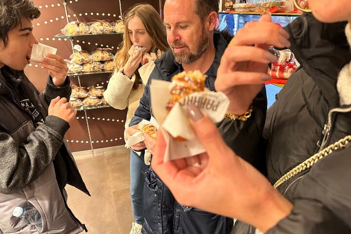 Tour de Comida Callejera y Visitas Turísticas en Milán — foto 5