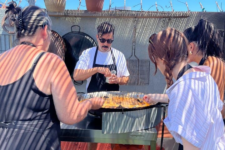 Barcelona Rooftop Paella Kochkurs mit Sangria — Foto 4