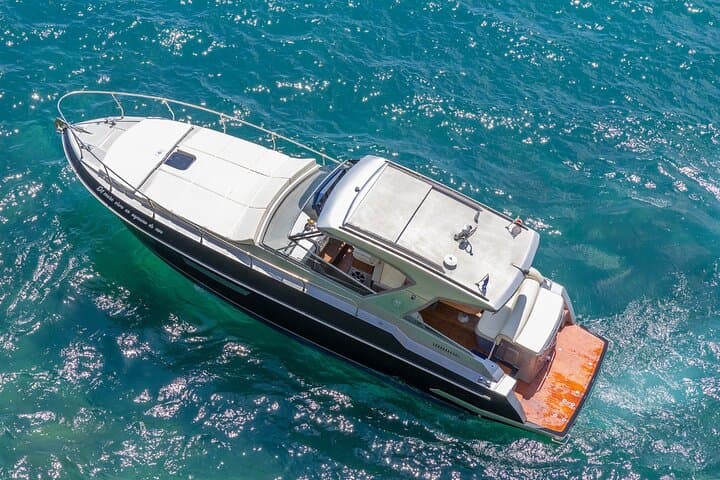 Croisière à Capri en bateau depuis la Côte Amalfitaine, 12 pax