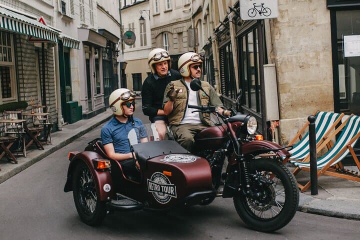 Tour Privato di Parigi con Durata Flessibile a Bordo di un Sidecar Vintage — foto 2