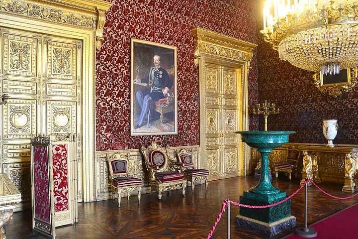 Torino: Ingresso al Palazzo Reale con Audioguida e Aperitivo — foto 2