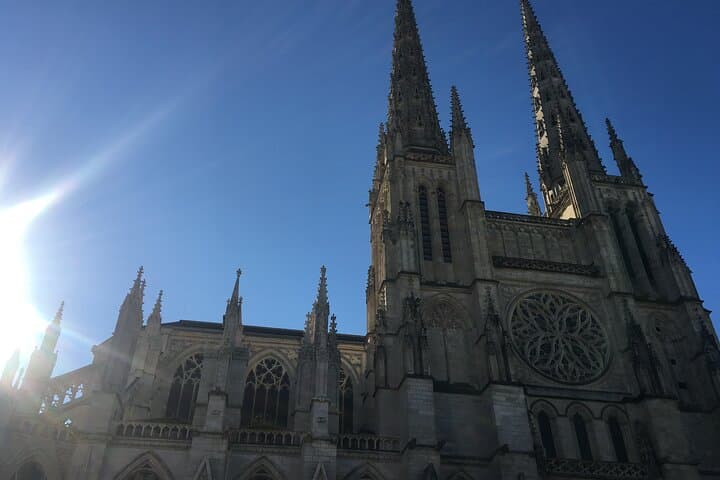Tour a Piedi Gratuito di Bordeaux ENG + 1 bicchiere di vino (Basato sulle mance) — foto 5