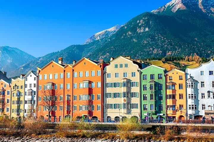 Excursión privada de un día a Innsbruck y el Mundo de Cristales Swarovski desde Múnich