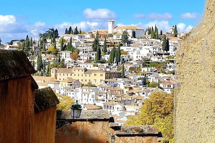 Granada: Tour Guidato a Piedi "Street Art e Le Grotte" — foto 2