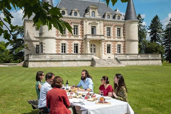 Visite Guidée Privée de la Route des Vins du Médoc avec Pique-Nique de Luxe — photo 2