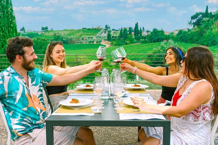 Von Florenz: Tagesausflug ins Weinanbaugebiet der Toskana mit Mittagessen im Weingut