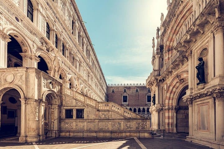 Tour Privato Guidato del Palazzo Ducale e della Basilica di San Marco a Venezia — foto 4
