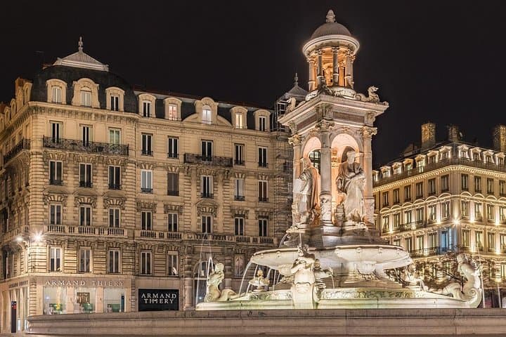 Bocados y Relatos de Lyon: Una Aventura Gastronómica en la Ciudad — foto 2