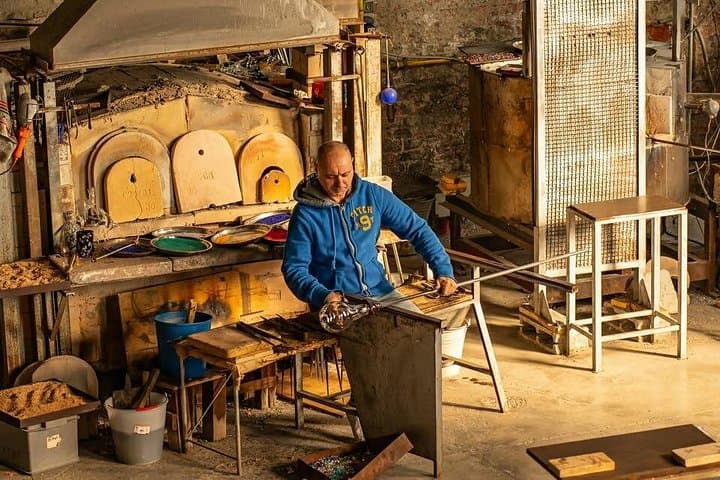 Tour di Soffiatura del Vetro di Murano: Giro in Barca e Visita alla Fabbrica — foto 2