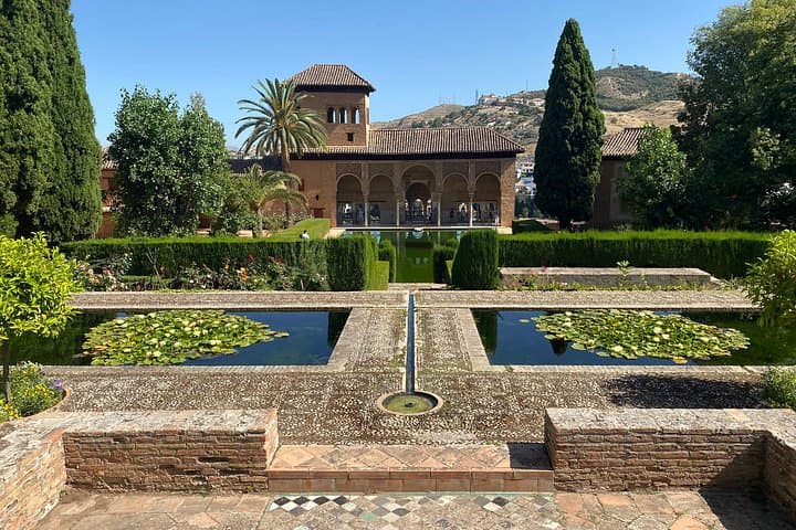 Tour Privato dell'Alhambra di Granada con Biglietti Inclusi — foto 4