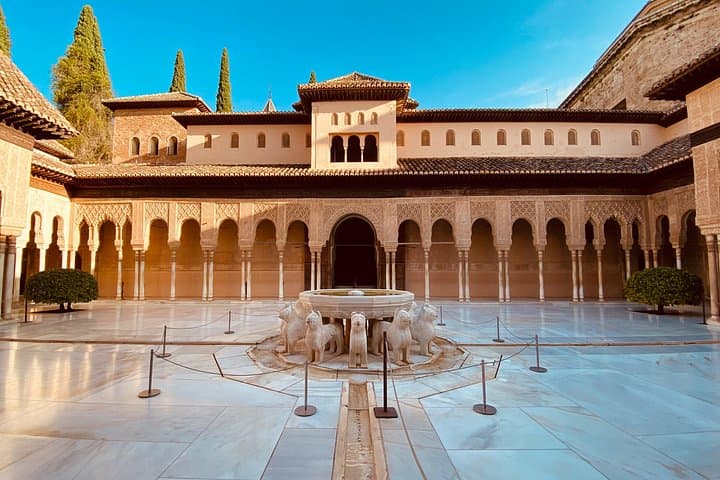 Tour Privato dell'Alhambra di Granada con Biglietti Inclusi — foto 5