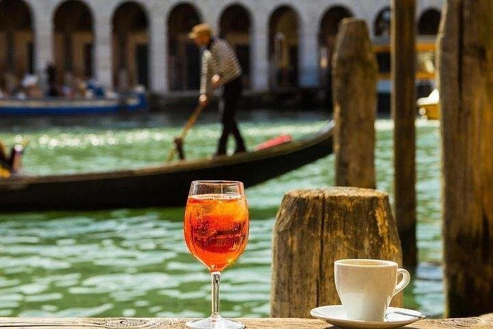 Venetian Food Tour mit 10 Kostproben und 6 Weinen
