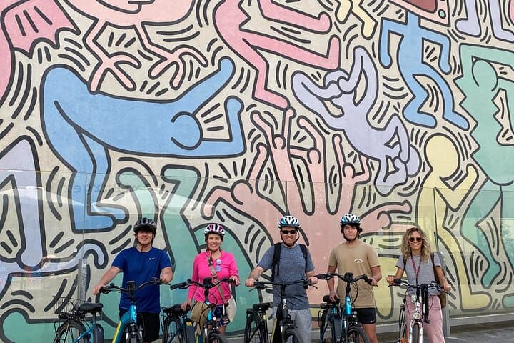 Tour in bicicletta tra i punti salienti e i tesori nascosti di Pisa - tour di mezza giornata
