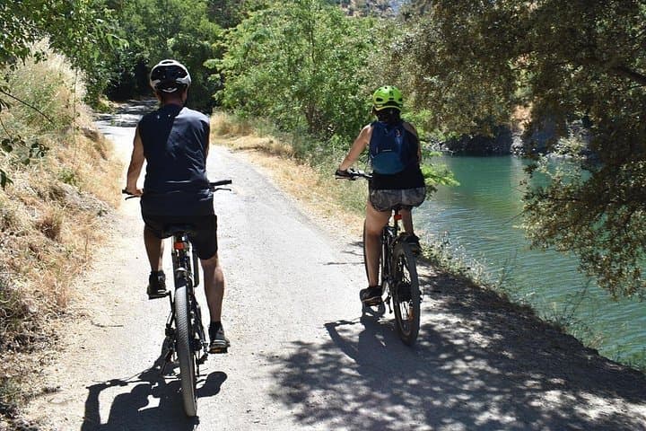 Avventura in E-Bike lungo il Vecchio Tram della Sierra Nevada — foto 5