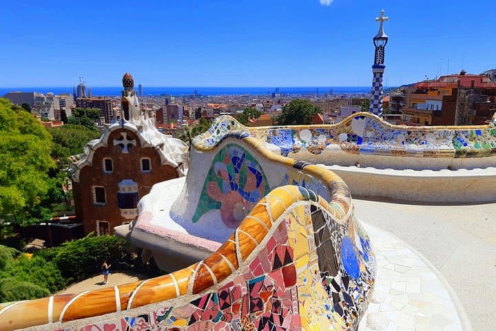 Geführte Tour durch die Sagrada Familia und den Parc Güell in Barcelona — Foto 2