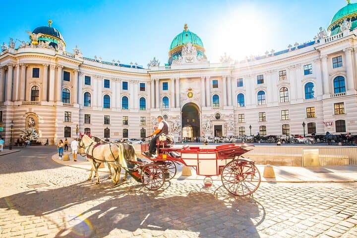 Trasferimento Privato da Monaco a Vienna con Sosta Turistica di 2 Ore — foto 3