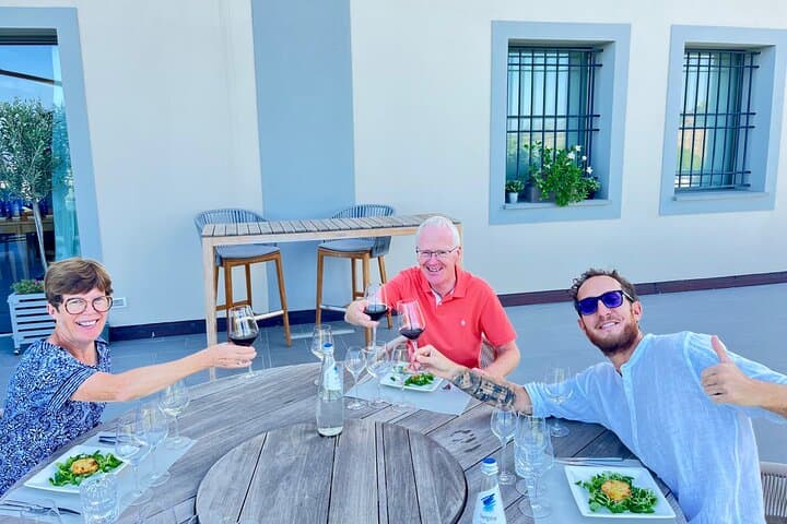 EXPERIENCIA DEL VINO Y DOZZA - Tour Privado de un Día desde Bolonia