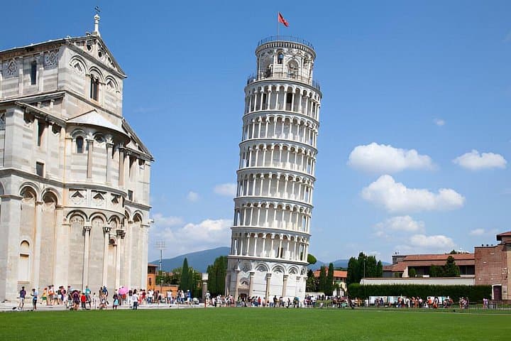 Tour con Accesso Riservato alla Torre di Pisa con Audioguida — foto 3